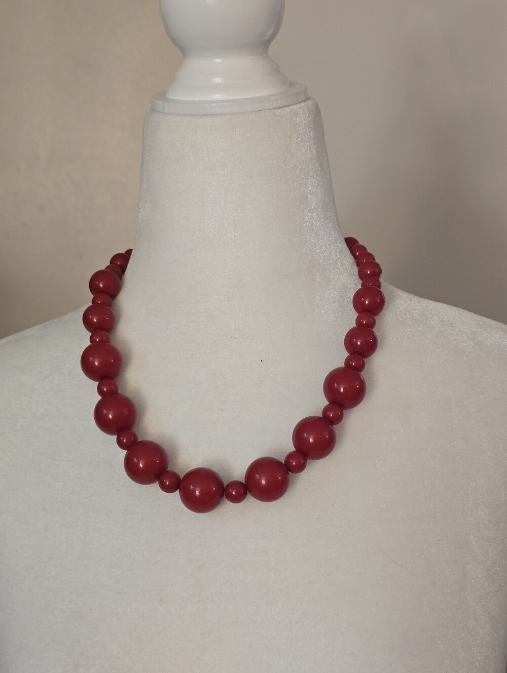 Classic Red Graduated Bead Necklace